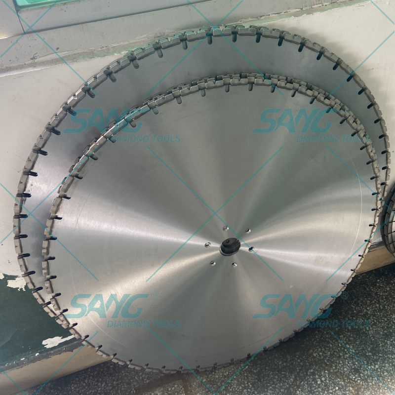 Fast Cutting 800mm V Shape Saw Blade for Cutting Wall Concrete